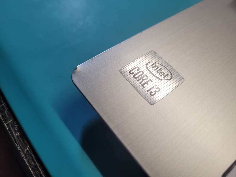 LATE ENTRY!*STUNNING!*10TH GEN!*LENOVO IDEAPAD 3*i3-10110U*8GB DDR4*256GB SSD*HD*G4 GRAPHICS*