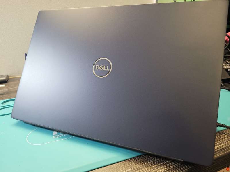 DELL VOSTRO 5590*i7-10510u*8GB DDR4*512GB SSD*FHD*NVIDIA MX250