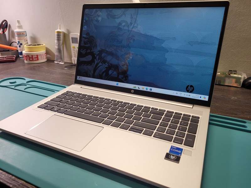 *HP PROBOOK 450 G9*i5-1235U*8GB DDR4*512GB SSD*FHD*BACKLIT*10 CORES*