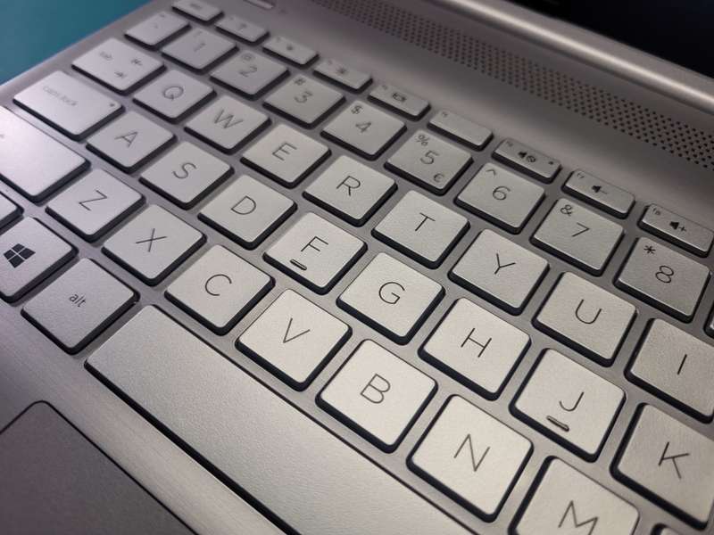 BEAST!*11TH GEN BEAST!*HP 250 G8*i5-1135G7*16GB DDR4*256GB NVME SSD*FHD*G7 GRAPHICS*WIFI 6