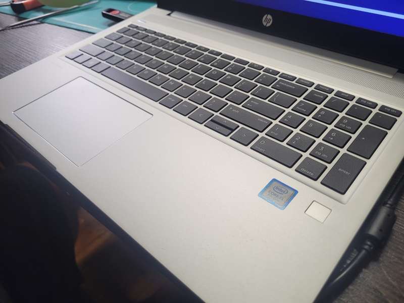 Very Fast!*HP PROBOOK 450 G6*i3-8145u*8GB DDR4*240GB SSD*UHD GRAPHICS*