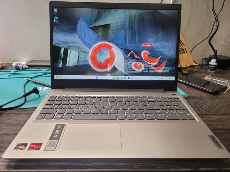BEAST SPECS!*LENOVO IDEAPAD 3*11TH GEN*RYZEN 3-4300U*8GB RAM*512GB SSD*1TB HDD*RADEON GRAPHICS*FHD
