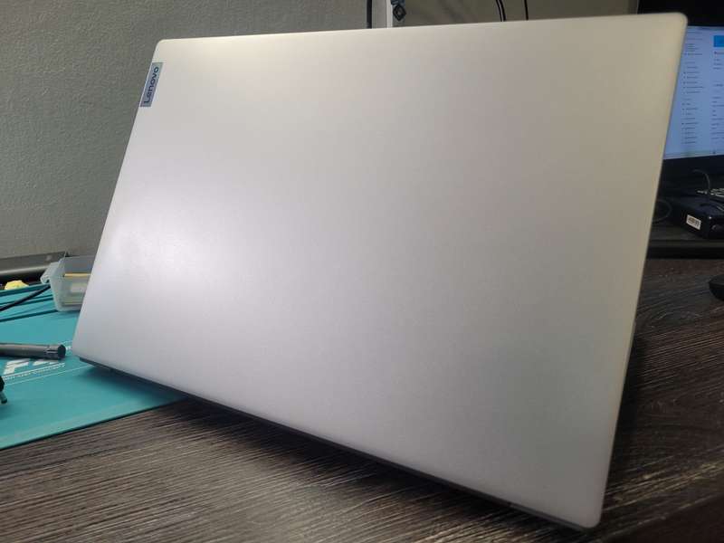 BEAST SPECS!*LENOVO IDEAPAD 3*11TH GEN*RYZEN 3-4300U*8GB RAM*512GB SSD*1TB HDD*RADEON GRAPHICS*FHD