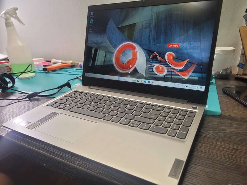 BEAST SPECS!*LENOVO IDEAPAD 3*11TH GEN*RYZEN 3-4300U*8GB RAM*512GB SSD*1TB HDD*RADEON GRAPHICS*FHD