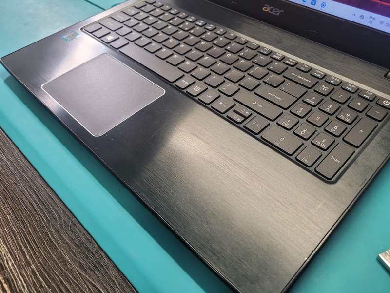 VERY FAST!*BEAST SPEC!*ACER TRAVELMATE TPM259*i7-6500u*16GB DDR4*SAMSUNG 500GB SSD*
