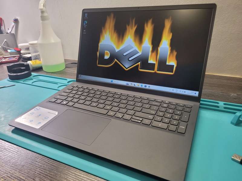 LATE ENTRY-DELL INSPIRON 3511*i3-1115g4*8GB DDR4*256GB SSD*FHD*