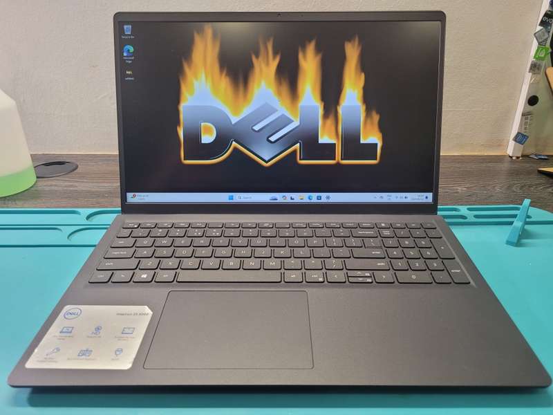 LATE ENTRY-DELL INSPIRON 3511*i3-1115g4*8GB DDR4*256GB SSD*FHD*
