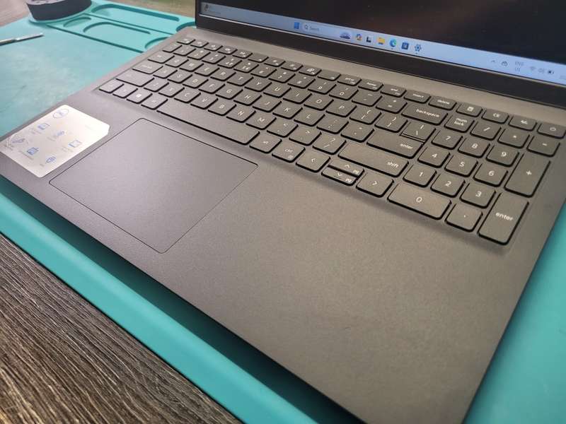 LATE ENTRY-DELL INSPIRON 3511*i3-1115g4*8GB DDR4*256GB SSD*FHD*