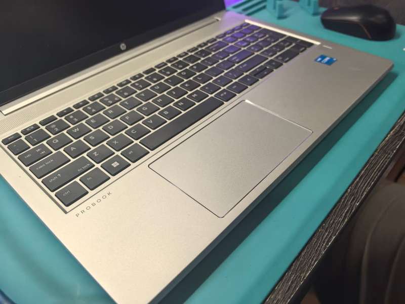 11TH GEN BEAST!*CLOSE TO NEW!*HP PROBOOK 450 G8*i3-1115G4*16GB DDR4*256GB SSD*HD*WARRANTY