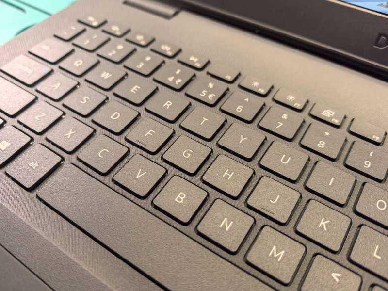 11TH*DELL VOSTRO 3500-i5-1135G7-16GB DDR4-256GB SSD-FHD-XE GRAPHICS