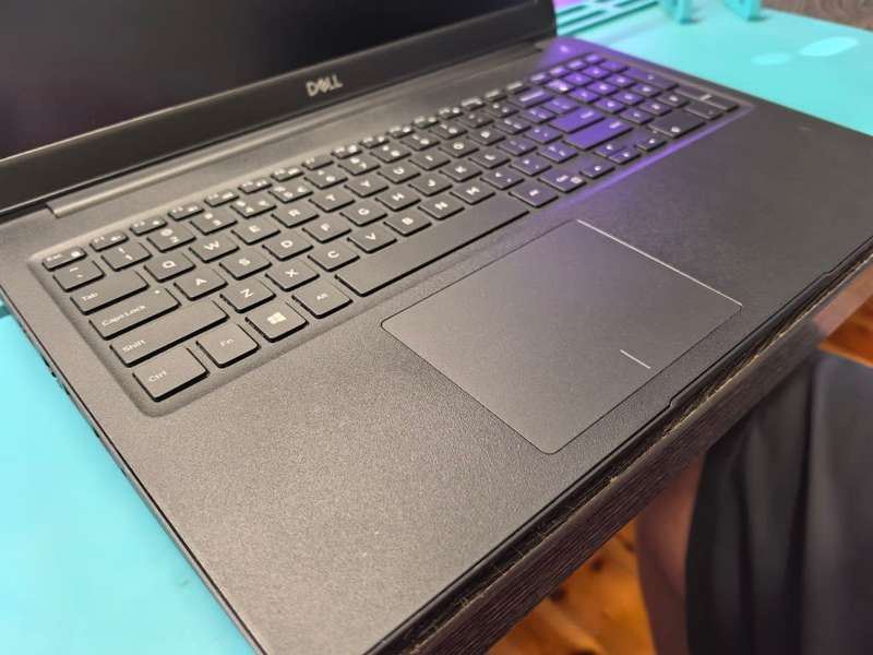 8TH GEN QUAD CORE*DELL LATITUDE 3500*i5-8265U*8GB*256GB HDD*FHD*