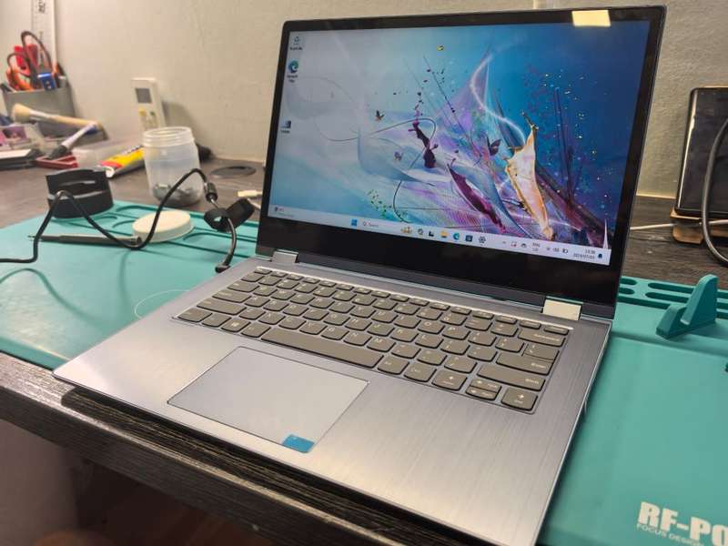 FAST AND VERSATILE!*LENOVO YOGA 530*i5-8250U*TOUCHREEN*8GB DDR4*256GB NVME*FHD*UHD 620