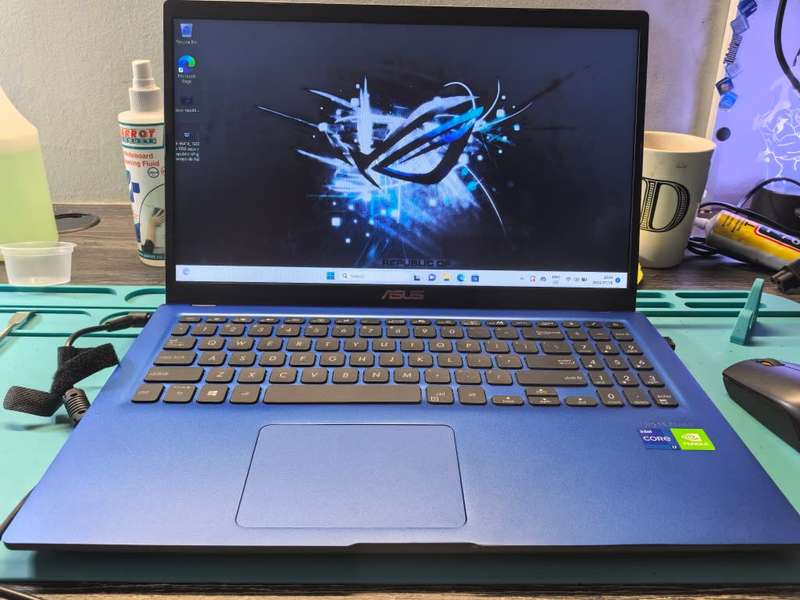11TH GEN I7-ASUS VIVOBOOK X515EP*i7-1165G7*8GB DDR4*1000GB SSD*HD*NVIDIA GRAPHICS