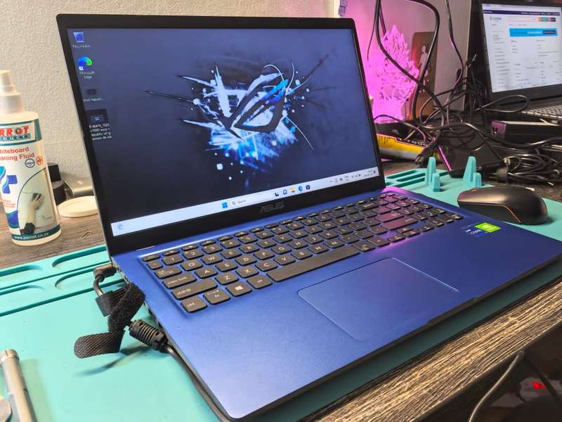 11TH GEN I7-ASUS VIVOBOOK X515EP*i7-1165G7*8GB DDR4*1000GB SSD*HD*NVIDIA GRAPHICS