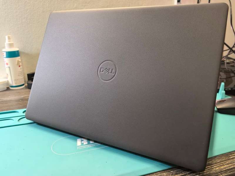 11TH*DELL VOSTRO 3500-i5-1135G7-16GB DDR4-256GB SSD-FHD-XE GRAPHICS