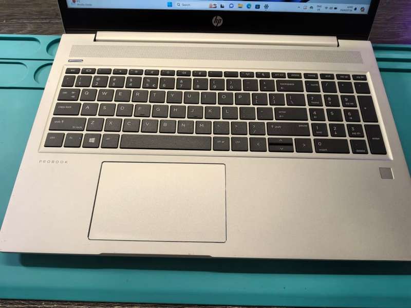 HP PROBOOK 450 G6-i5-8265u-8GB DDR4-500GB SSD-UHD GRAPHICS-FHD-QUAD CORE