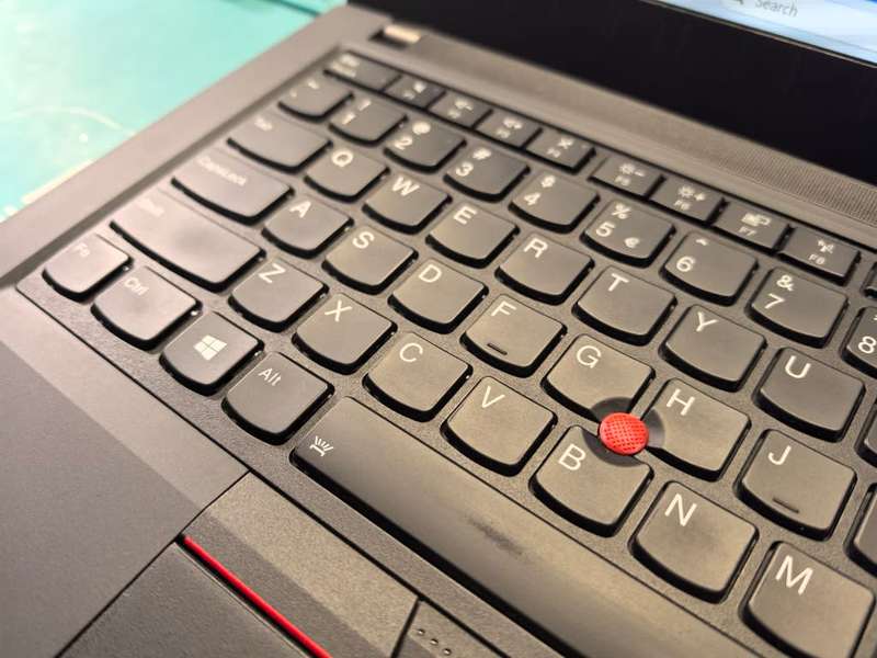 LENOVO THINKPAD T490-i5-8365u-TOUCHSCREEN-FHD-16GB RAM-256GB-BACKLIT