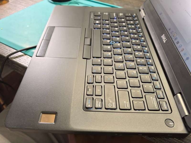 LATE ENTRY-DELL LATITUDE E5470-i5-6300U-8GB DDR4-256GB SSD-HD-4G LTE-BACKLIT
