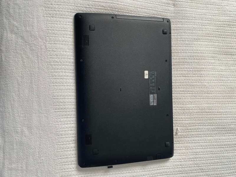 ASUS X553M laptop