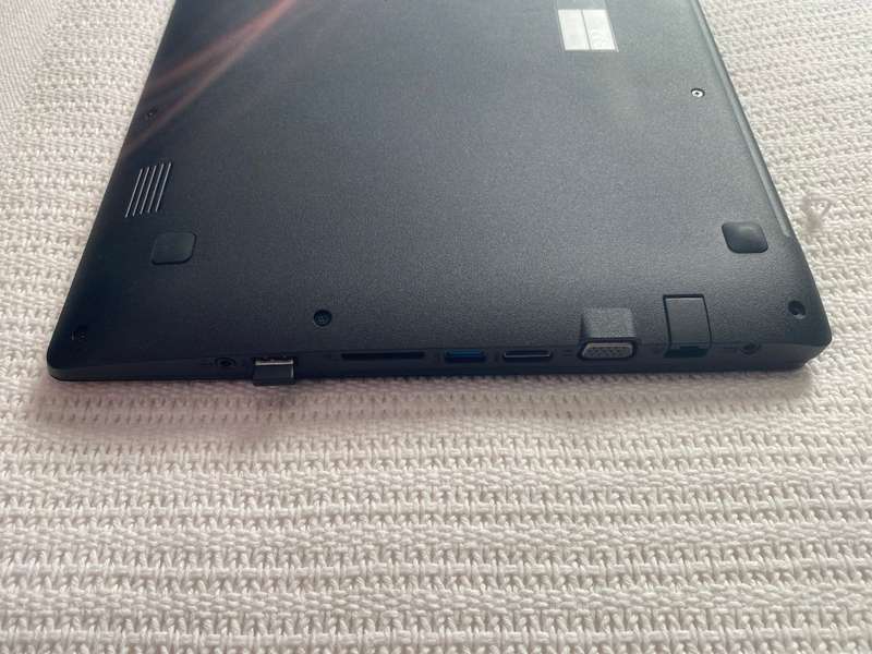 ASUS X553M laptop