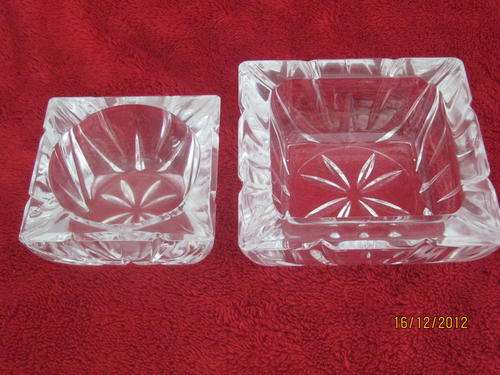 Stunning Pressed Glass Ashtrays. (Crystal Look)