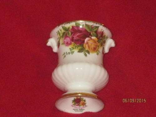 Royal Albert Old Country Roses Urn shaped Vase