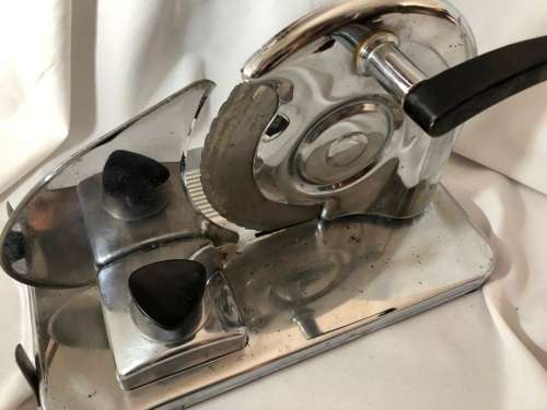 VINTAGE BERDA BREAD SLICER