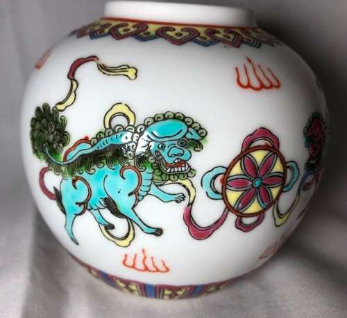 VERY UNIQUE 1960`s ZHONGGUOZ JINGDEZHEN PORCELAIN GINGER JAR