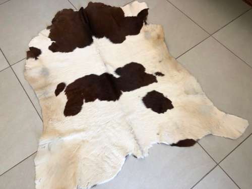 COW HIDE - ANIMAL SKIN -  100x90cm