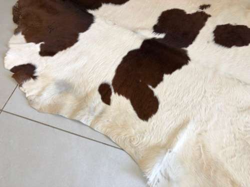 COW HIDE - ANIMAL SKIN -  100x90cm