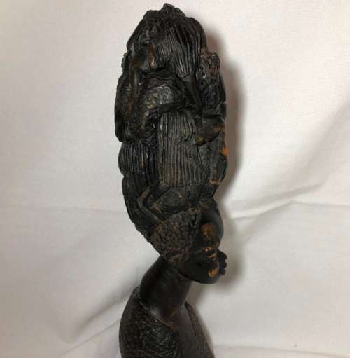 HIGHLY DETAILED HAND CARVED WOOD STATUE OF A WOMAN 25cm