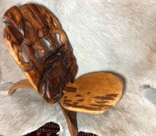HAND CARVED FOLD-UP CHAIR