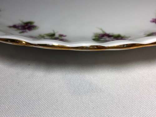 ROYAL ALBERT  SWEET VIOLETS - SANDWICH SERVER PLATE - NEAR PERFECT CONDITION