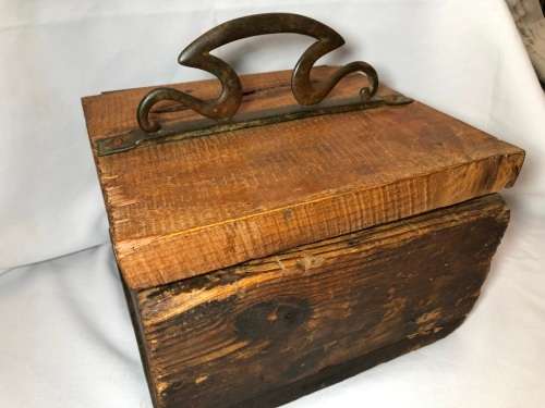 SMALL ANTIQUE TOOL BOX MADE FROM OAKWOOD WITH LARGE BRASS HANDLE - UNIQUE DISPLAY PIECE