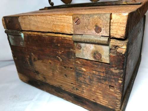 SMALL ANTIQUE TOOL BOX MADE FROM OAKWOOD WITH LARGE BRASS HANDLE - UNIQUE DISPLAY PIECE