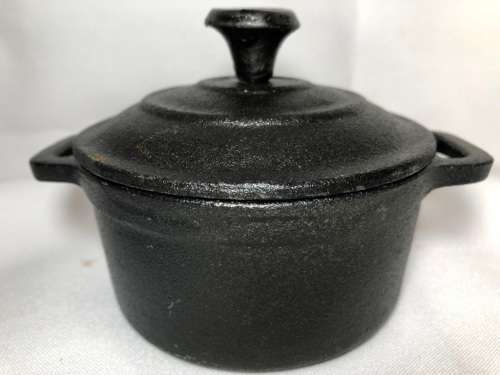 CAST IRON POTJIE 1/4