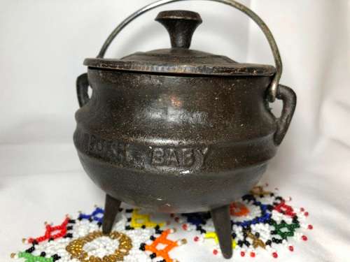 2 X CAST IRON POTJIES 1/4
