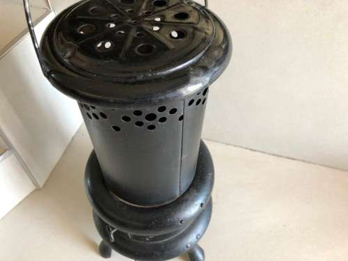 VINTAGE VALOR JUNIOR NO 56 PARAFFIN OIL HEATER