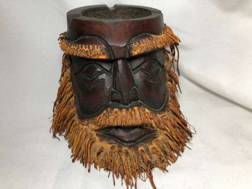 INTRESTING CARVED HEAD WITH BEARD AS AN ASHTRAY(NEVER USED)