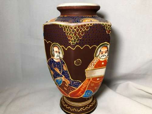 ORIENTAL HEXAGONAL MORIAGE PORCELAIN VASE