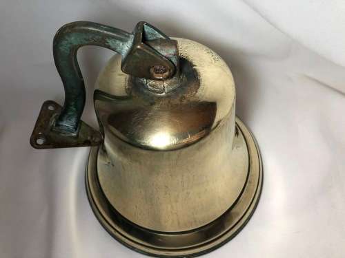 VINTAGE BRASS SHIPS BELL WITH BRASS CLAPPER - LOADS OF CHARACTER - 18CM AT BASE