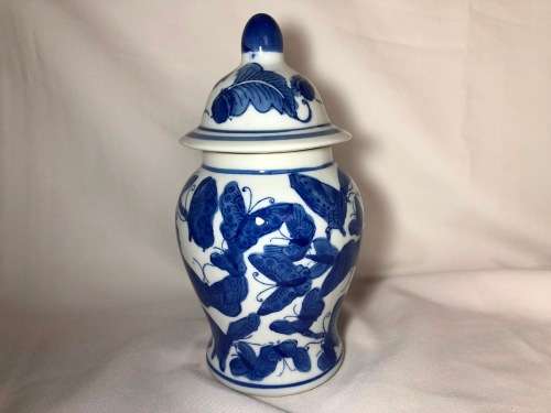Stunning Genuine Ming Blue and White Butterfly and Floral Design Porcelain Vase with Lid
