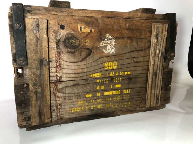76.2X51 NATO - AMMUNITION BOX WITH LOADS OF CHARACTER