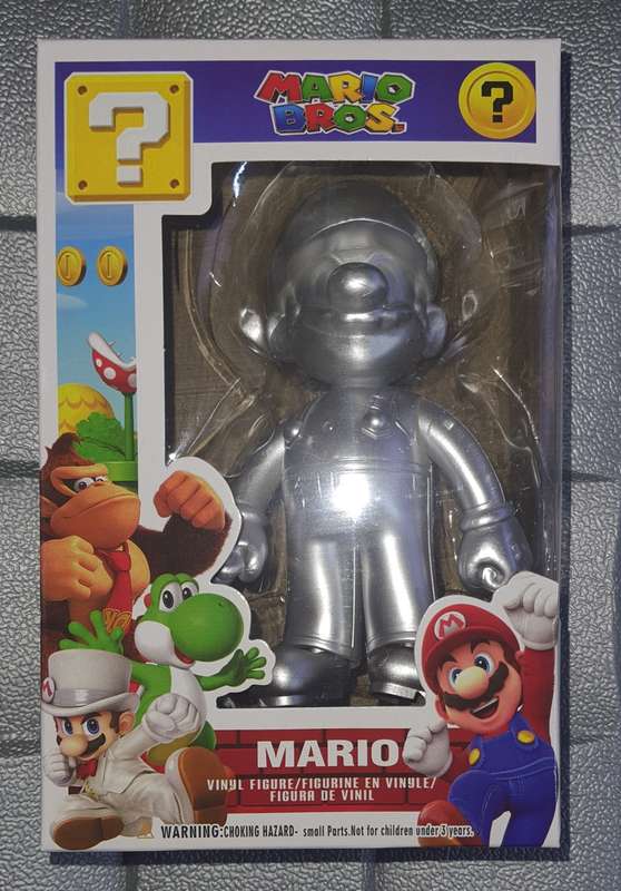 Mario figurine (silver) 14cm