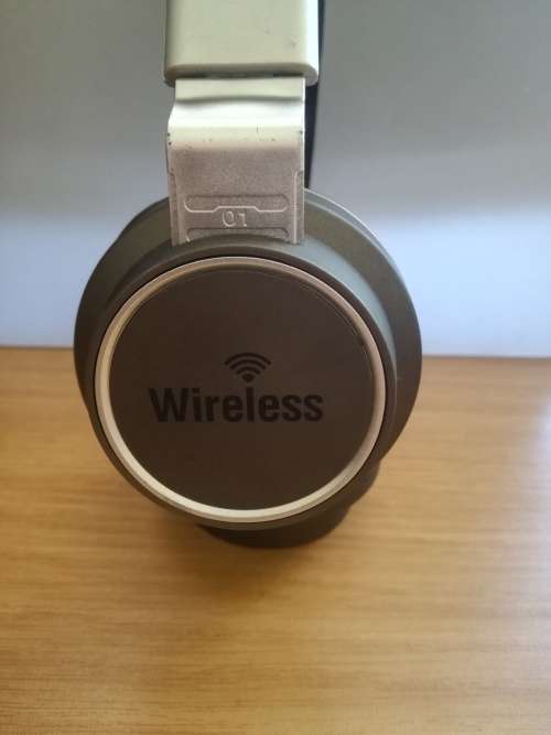 Wireless Bluetooth Headphones