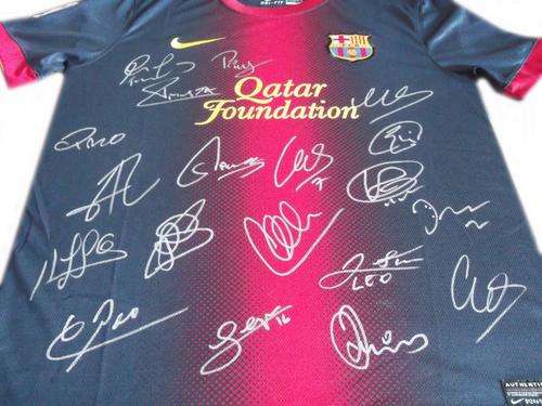 BARCELONA 2012-2013 squad signed football + COA RARE!!!!