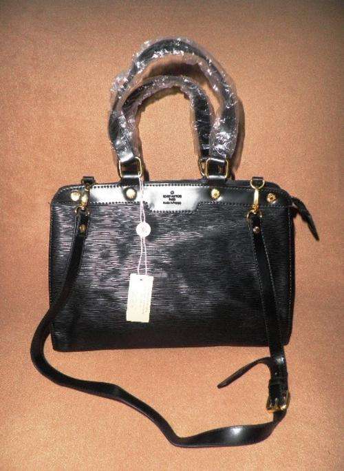 BRAND NEW BLACK LOUIS VUITTON HANDBAG