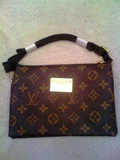 BRAND NEW LOUIS VUITTON SLING BAG***SMALL***
