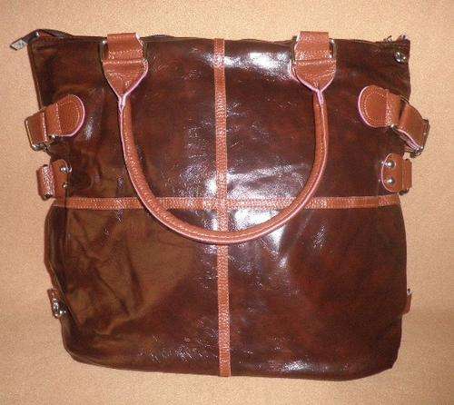 GORGEOUS GOOD QUALITY PU LEATHER HANDBAG in DARK BROWN COLOUR