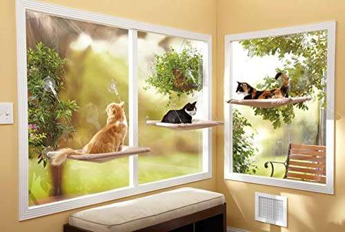 Sunny Seat Window-Mounted Cat Bed Unboxed
